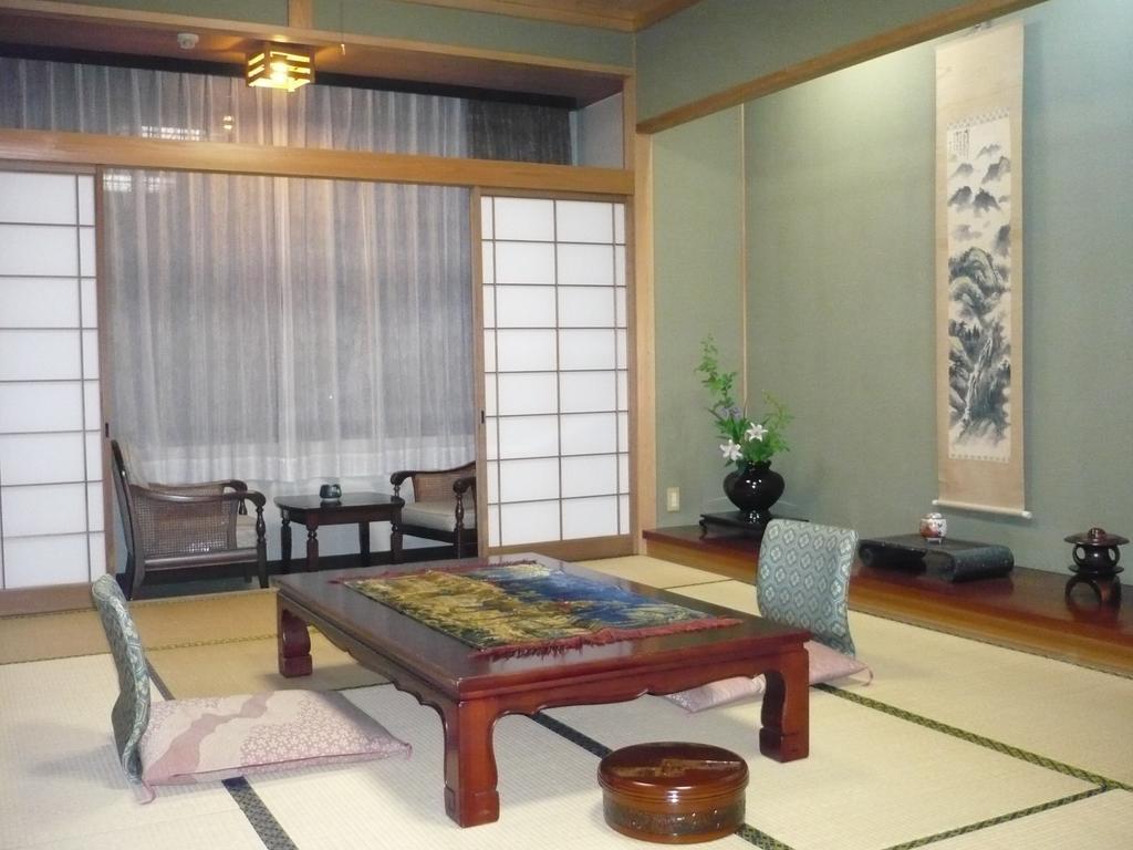 Gokayama Onsen Akaokan Nanto Bagian luar foto