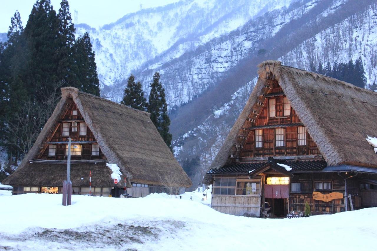 Gokayama Onsen Akaokan Nanto Bagian luar foto